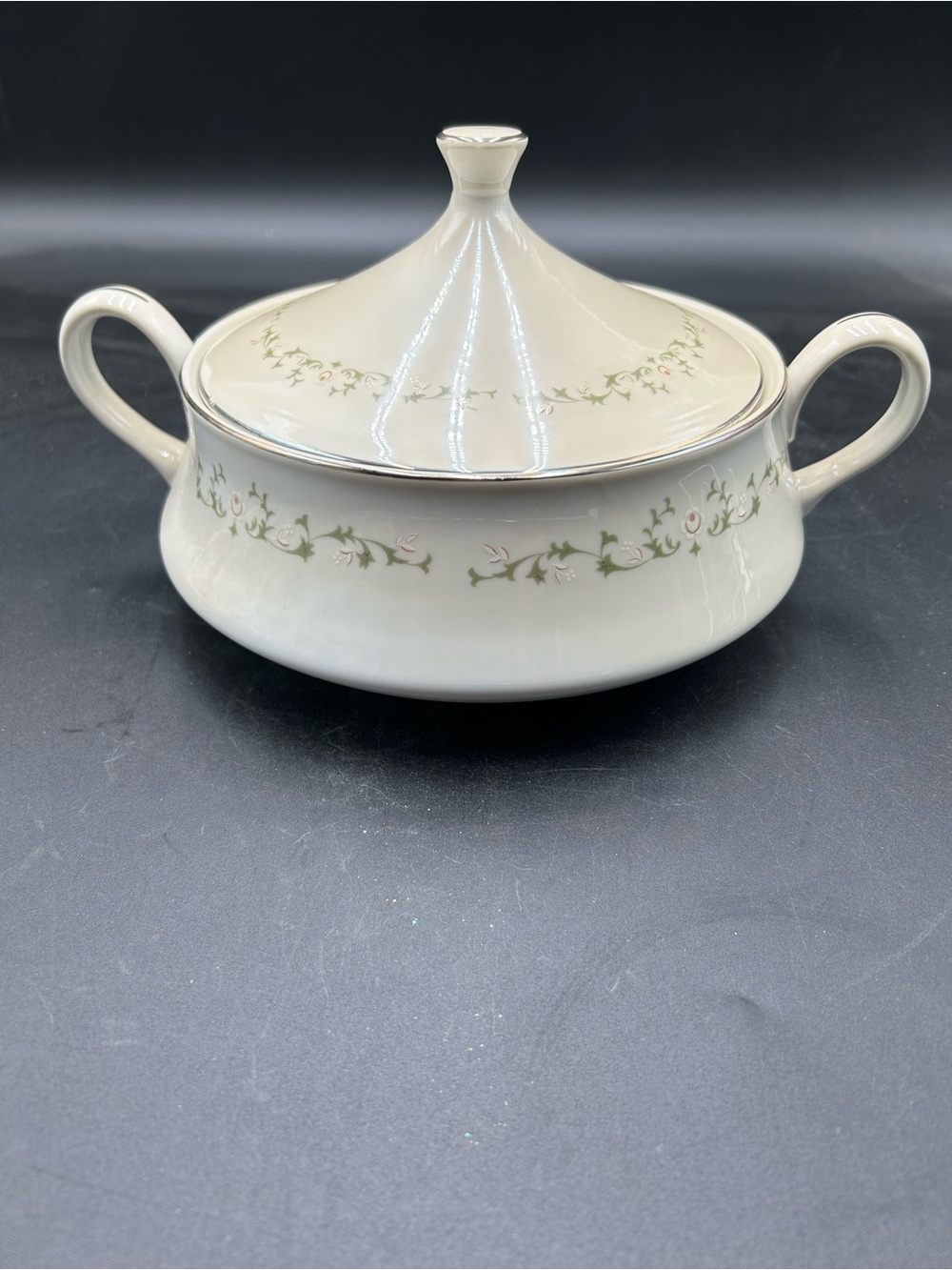 Sheffield fine china Elegance Floral Covered Serving Bowl with Handles